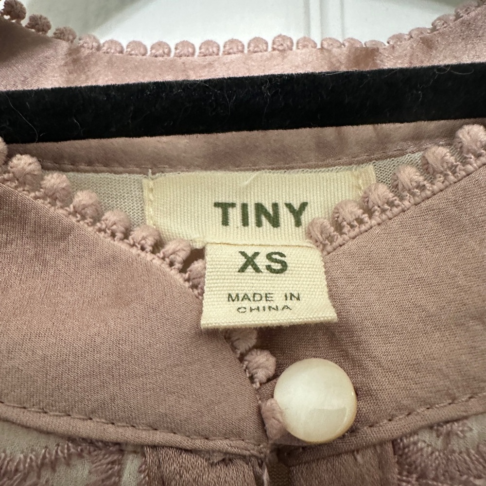 Tiny by Anthropologie Lace Bib Blouse in Pink and Cream NWOT - Picture 2 of 11